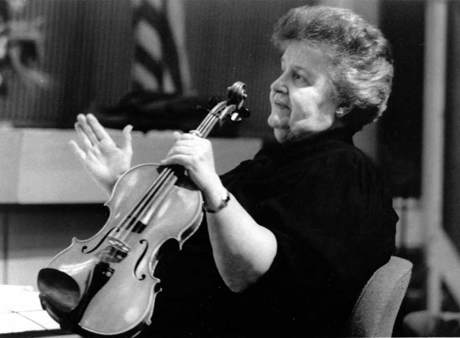 Violin teacher Dorothy DeLay