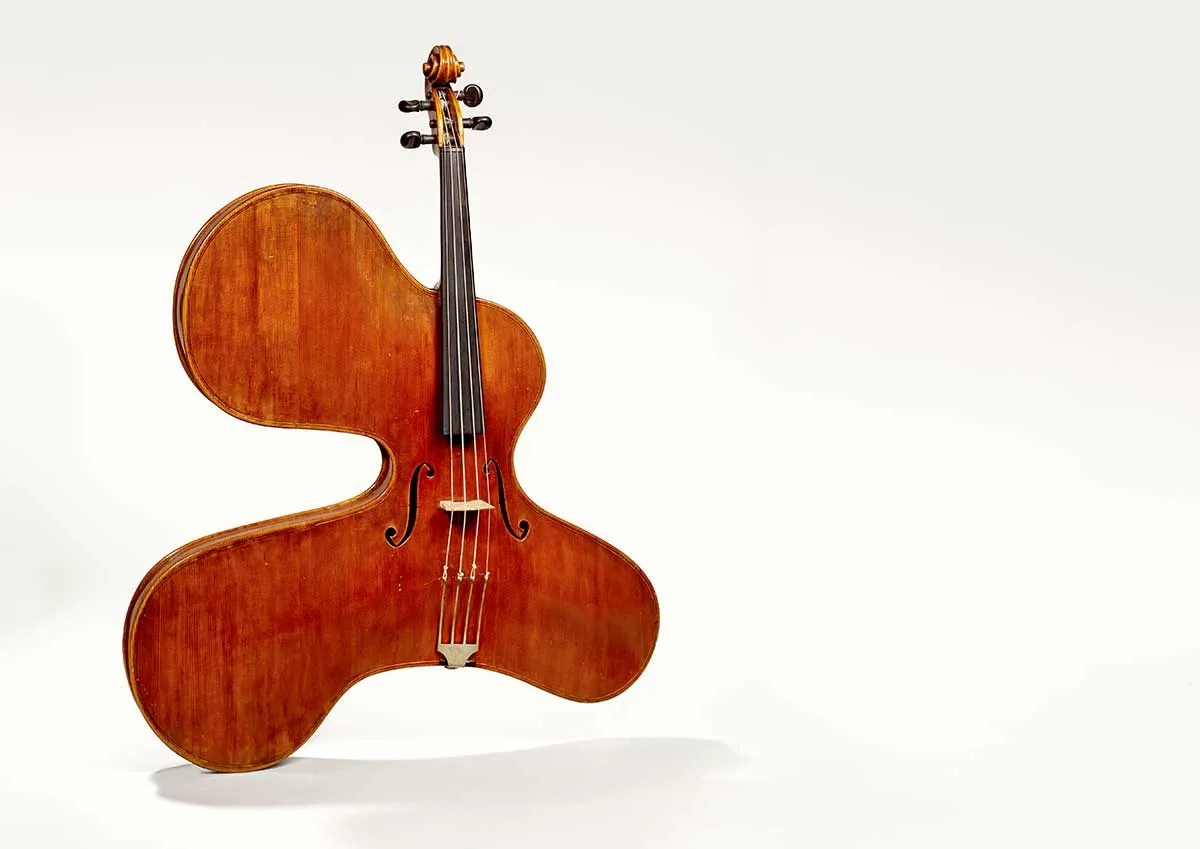 1874 Violino Harpa Forma Maxima by Thomas Zach and Grigori Sturdza, Courtesy Musée de la Musique, Cité de la Musique-Philharmonie de Paris (E.668)