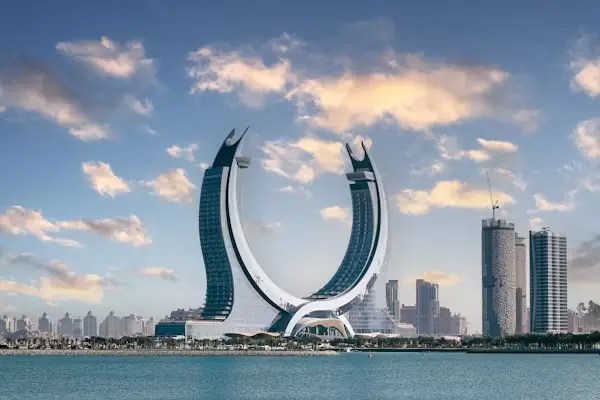 Qatar has launched a zero-fee work permit for eligible foreign residents, including family-sponsored residents, investors, permanent residents and GCC citizens.