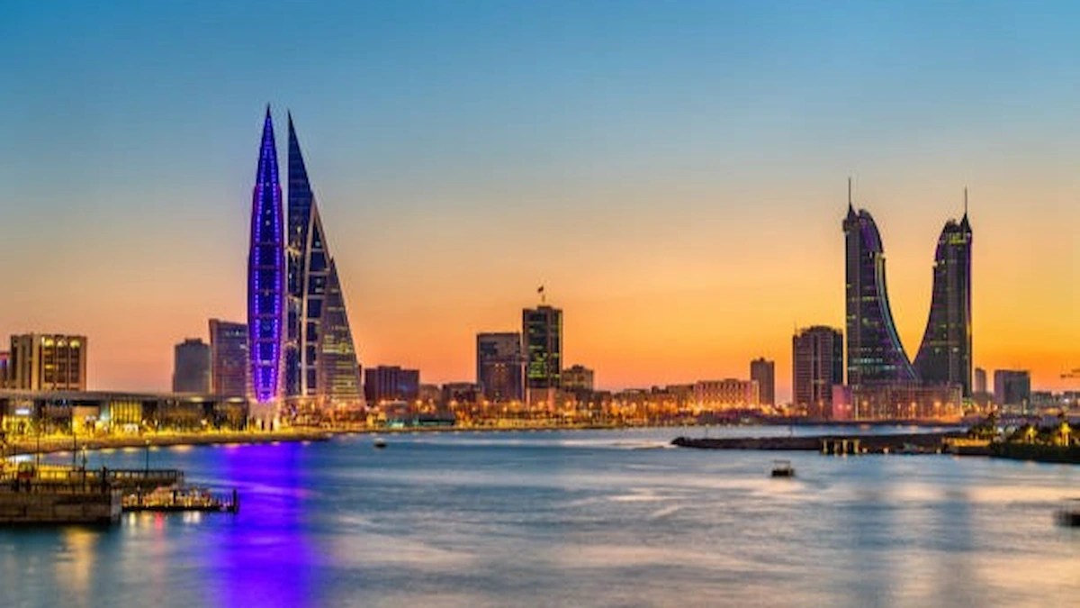 Bahrain skyline at sunset, symbolising the Bahrain youth programme that promotes leadership, teamwork and personal development through Gadeha Junior Camp.