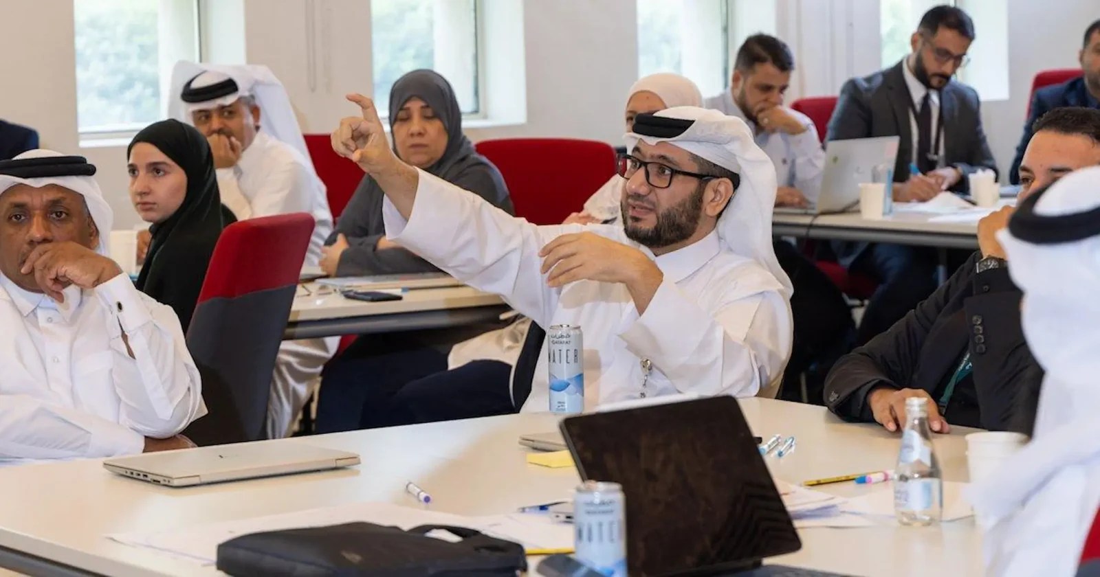 Qatar education officials discuss teacher support and educational guidance