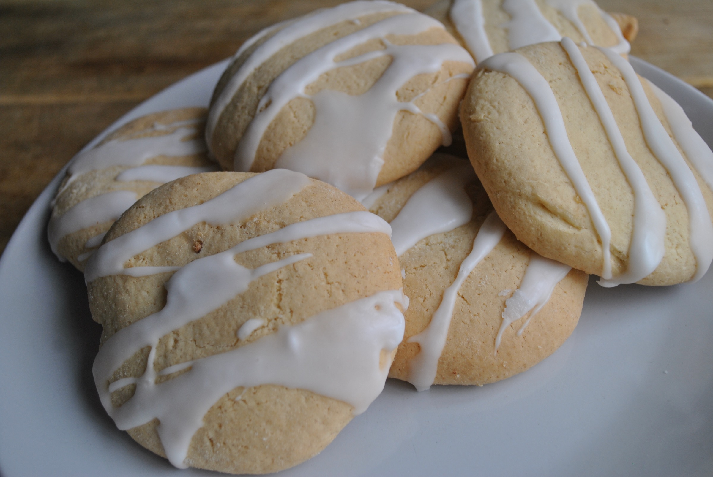 Easy Iced Biscuits Recipe