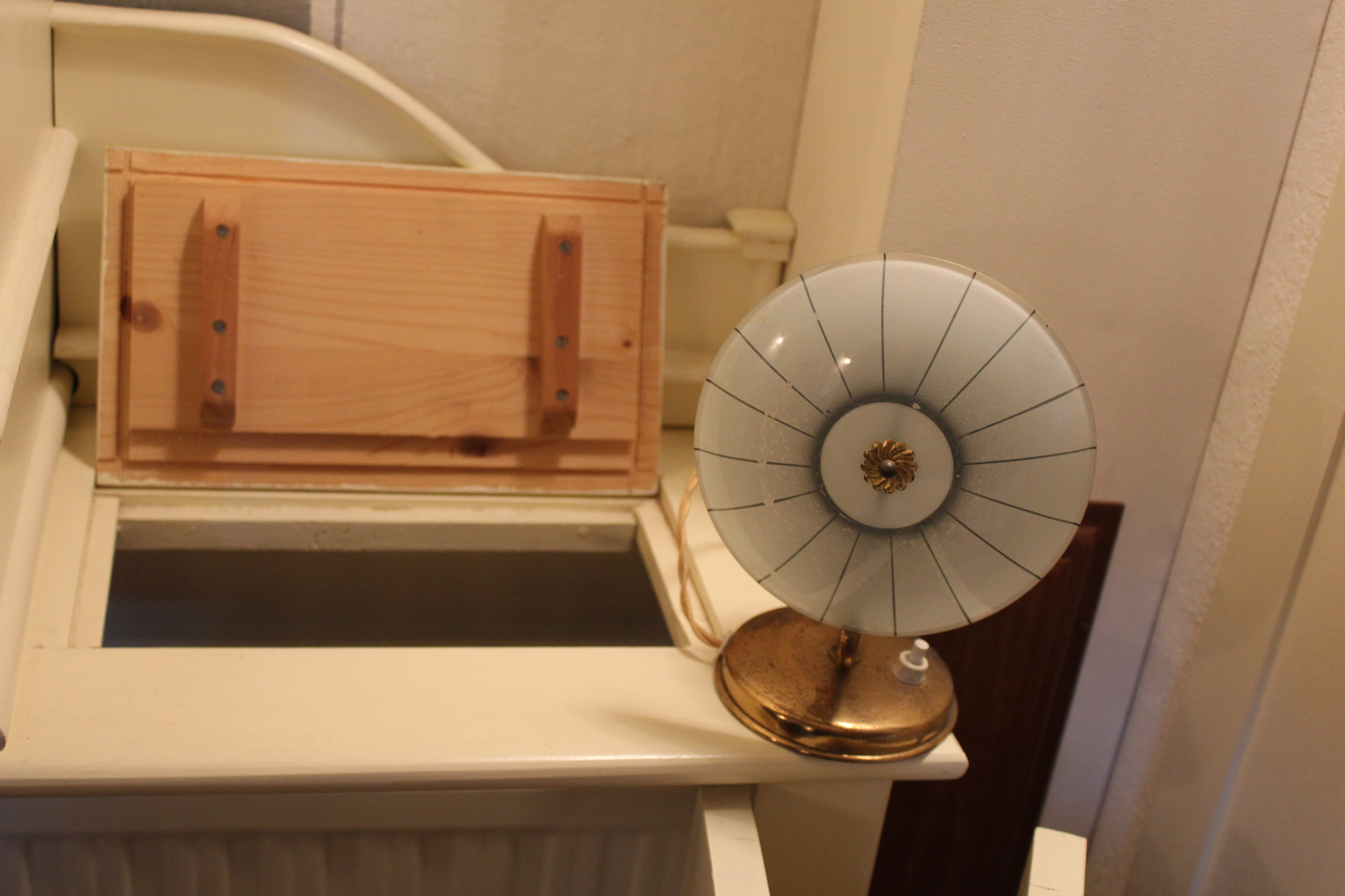 Lo sportellino dell'armadio-termo