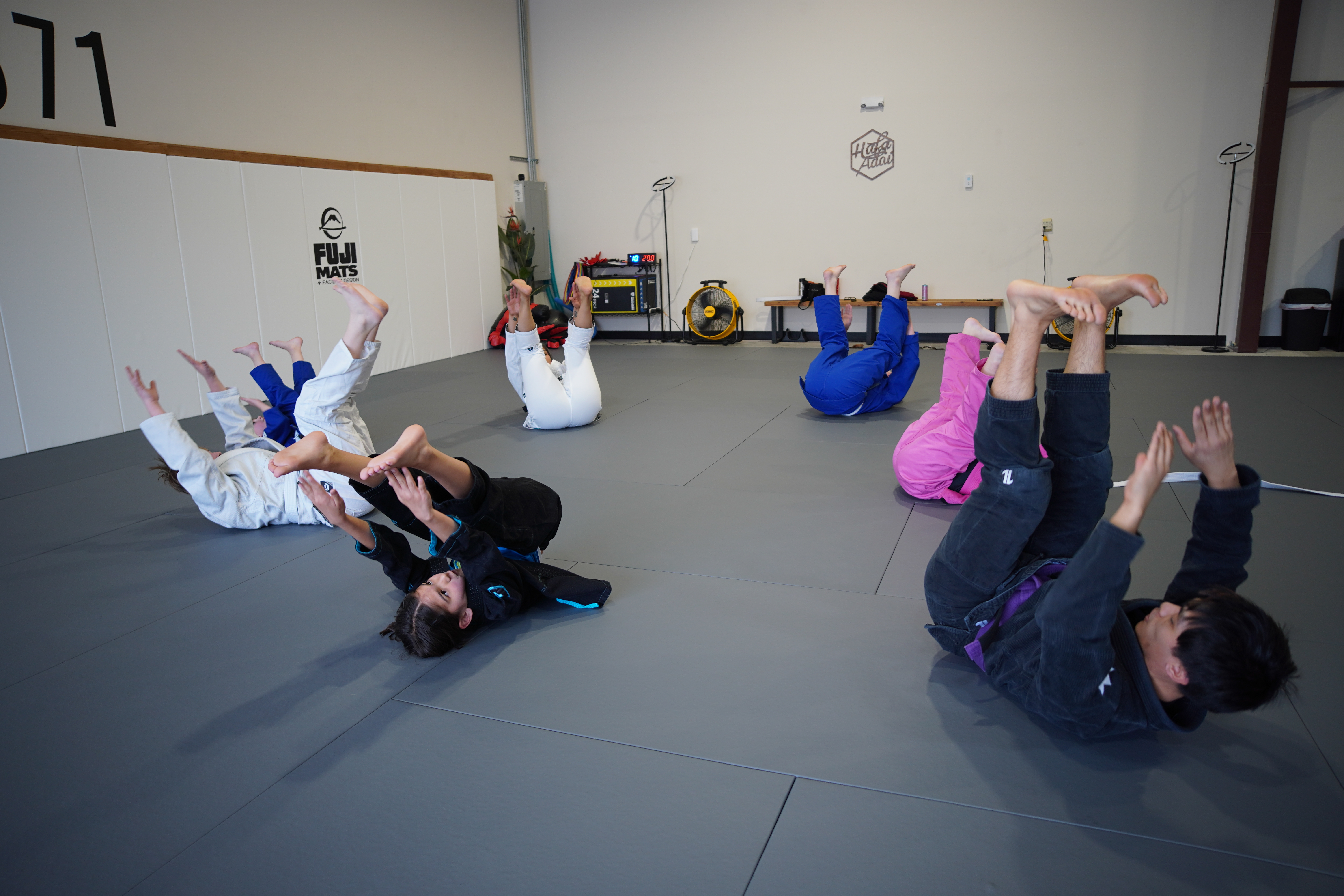 Kids doing crunches