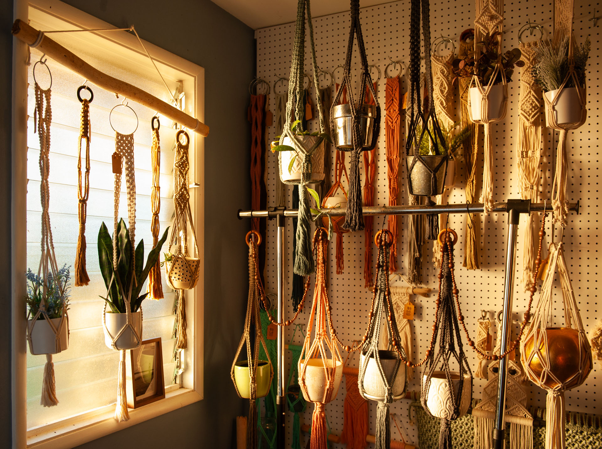 Studio Knotty macrame studio in Kailua, Hawaii