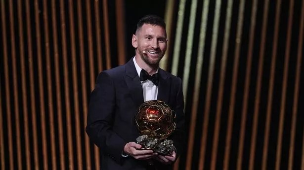 Messi pulling off a new prestigious trophy
