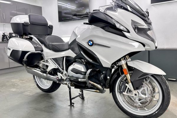 Studio Ten BMW R1200 RT Engine
