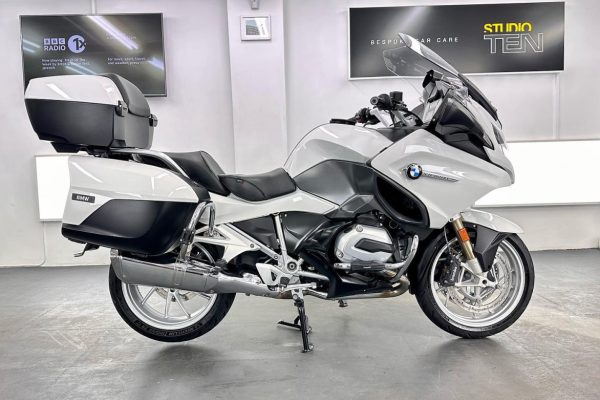Studio Ten BMW R1200 RT Side
