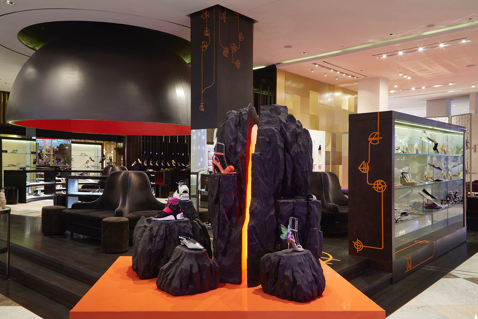 Level Shoes immersive popup store design