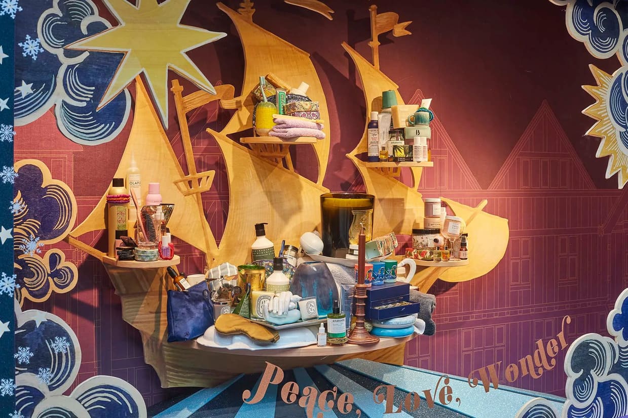 Liberty-Department-Store-Window-Design-2011-22