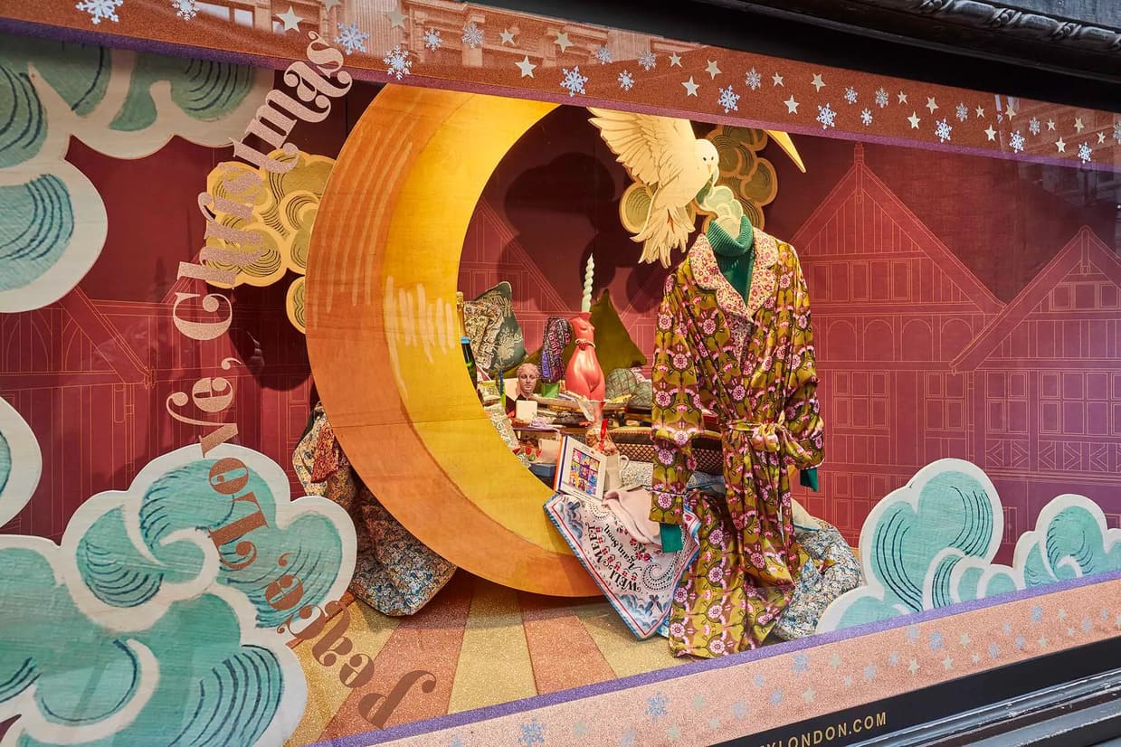 Liberty-Department-Store-Window-Design-2011-24