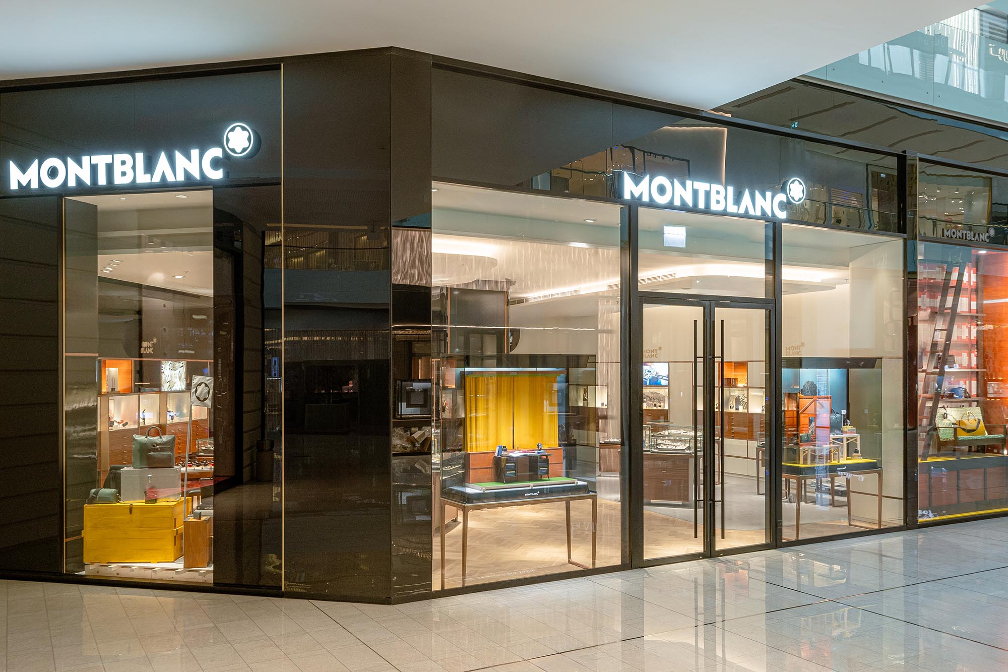 100 Years of Meisterstück - Montblanc - Retail Design - StudioXAG
