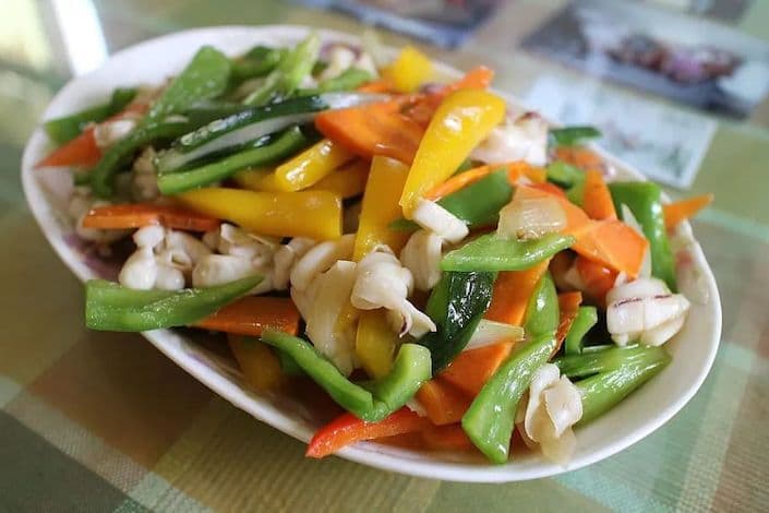 Bagi moms yang sedang diet atau ingin menu tanpa bawang, rekomendasi resep ini . How To Eat Vegetarian In China Chinese Vegetarianism Cli