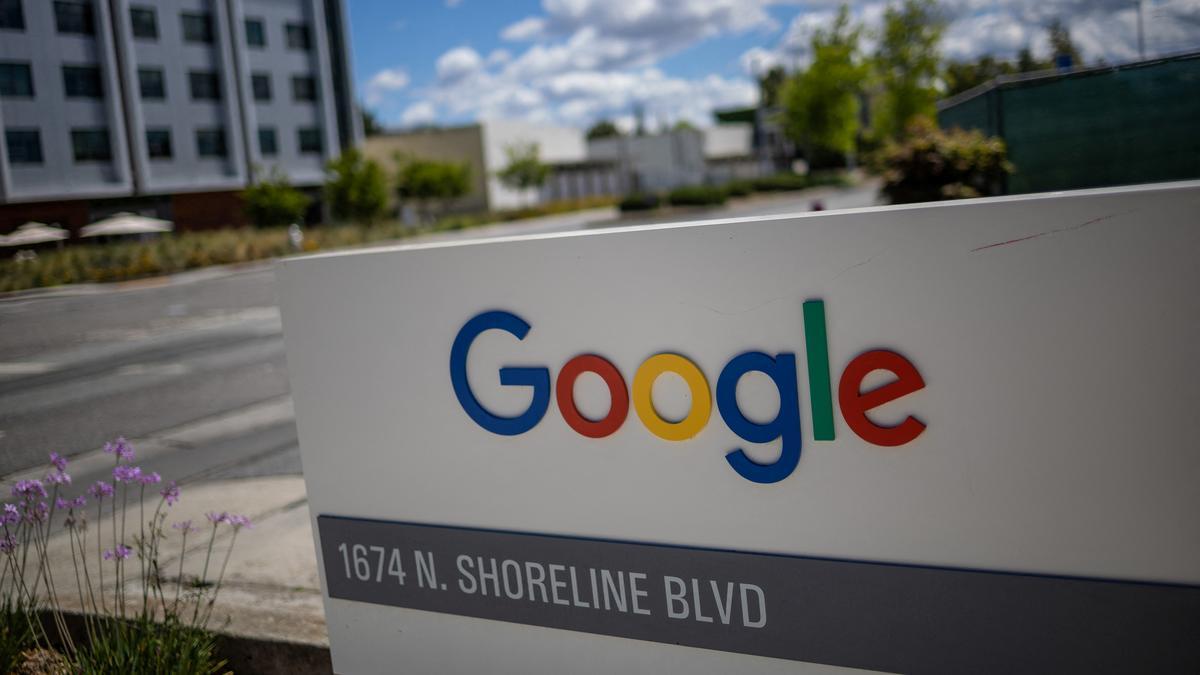 Google Launches AI Tools Including NotebookLM for Students