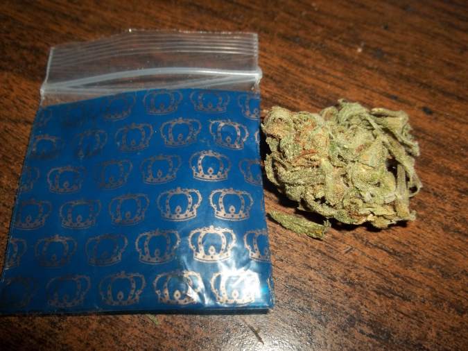 Dime bag of weed STUFF STONERS LIKE