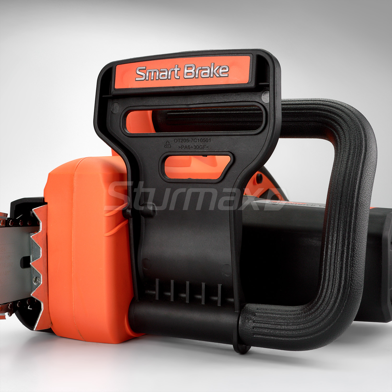Електрична ланцюгова пила 2400 Вт Sturmax CCM9924