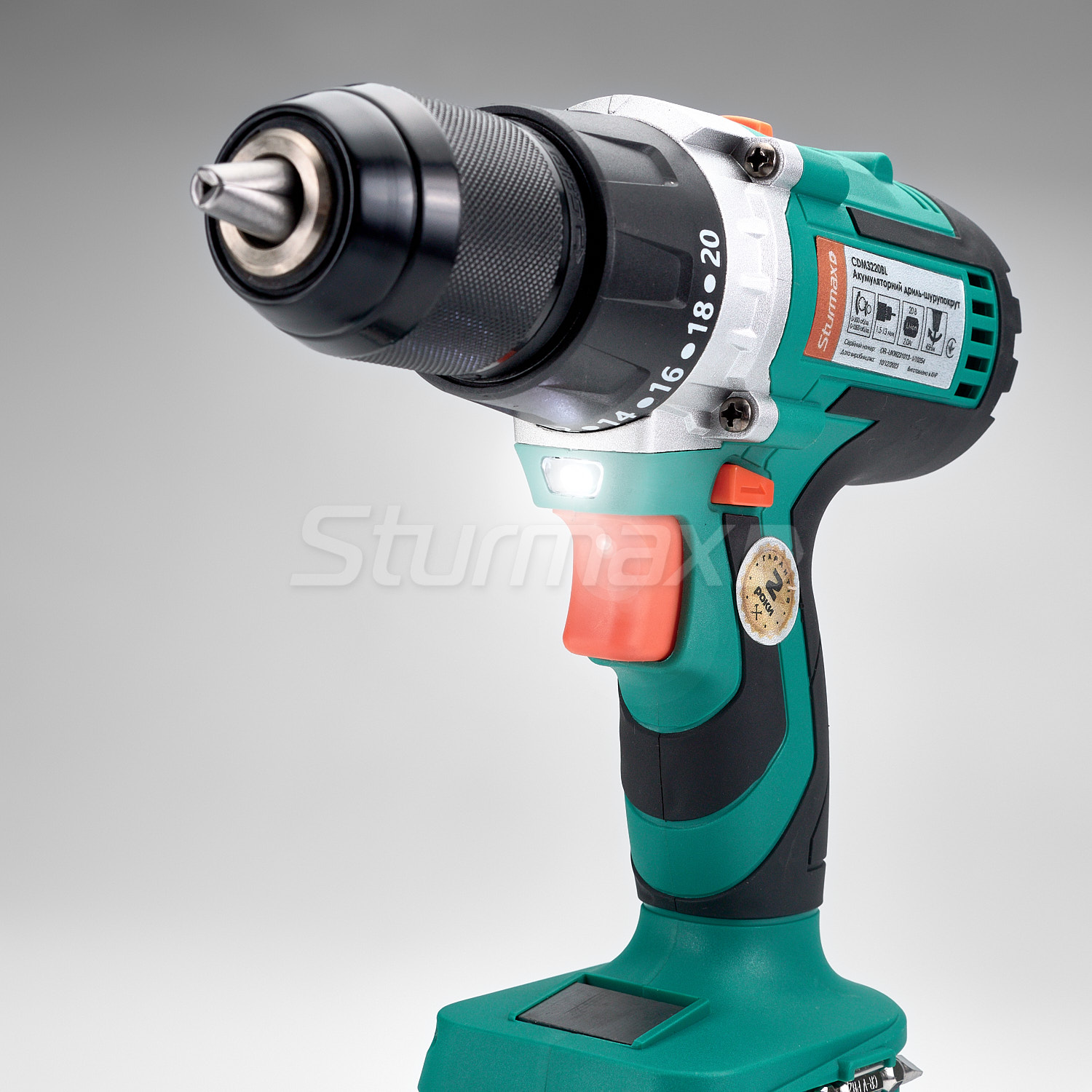 Шурупокрут акумуляторний з безщітковим двигуном 20 В Sturmax CDM3220BL