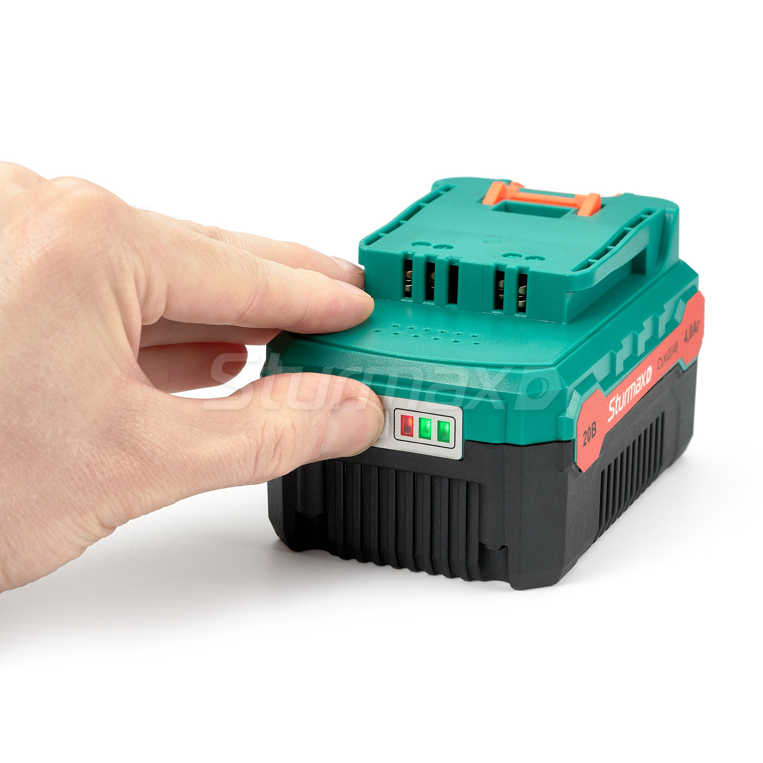Акумуляторна батарея Li-Ion 20В 4 Aч Sturmax CLM204B