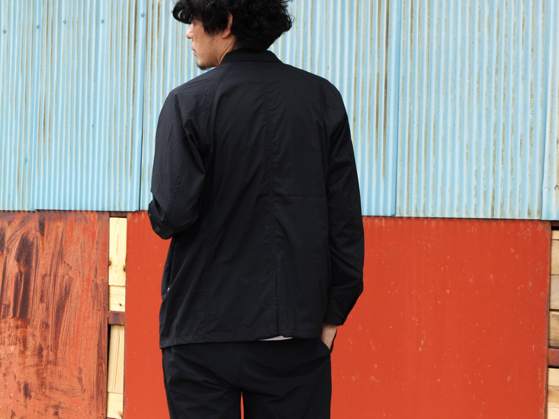 ジャケット＆ショーツのセットアップがクール！MOUNTAIN EQUIPMENT
