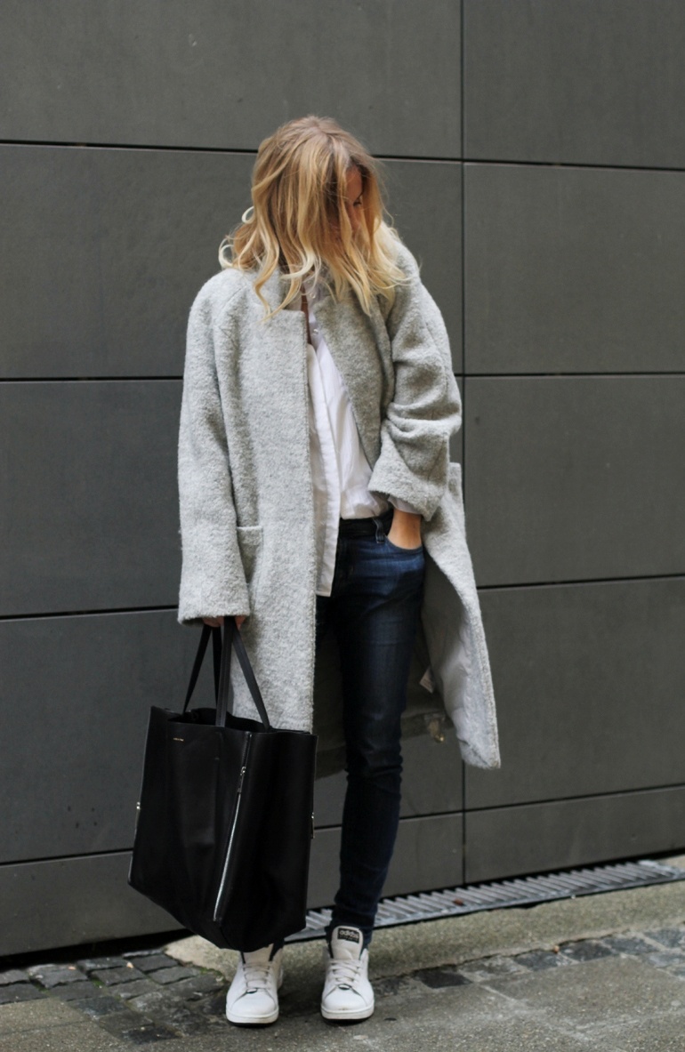 Outfits that’ll make you want a grey winter coat