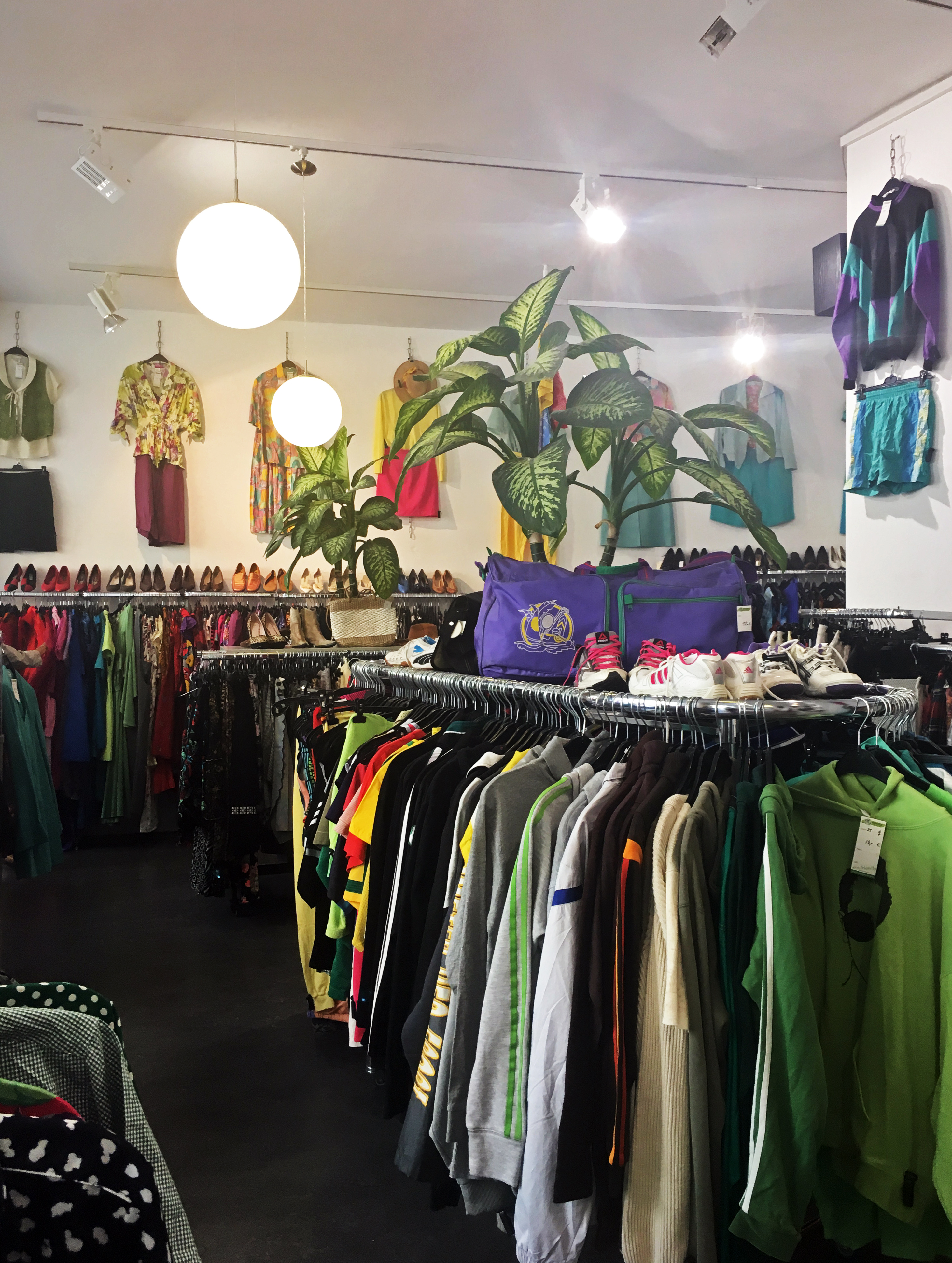 The interior of another location of Humana Secondhand. A 10 min walk from Alexanderplatz to a highly commercial area.