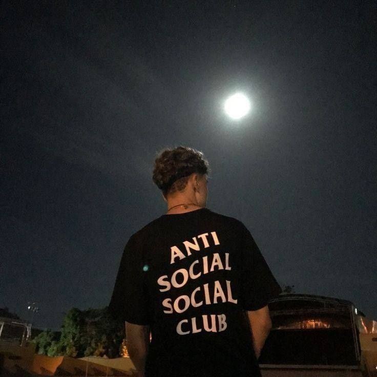 Master Not U Master Not Reddit - Download Stunning Space Wallpaper | Retina