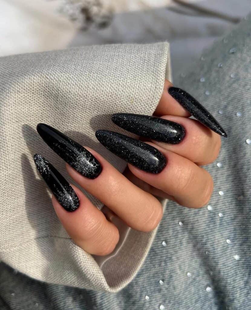 31+ most aesthetic nails we've seen yet (and you'll love them too!)