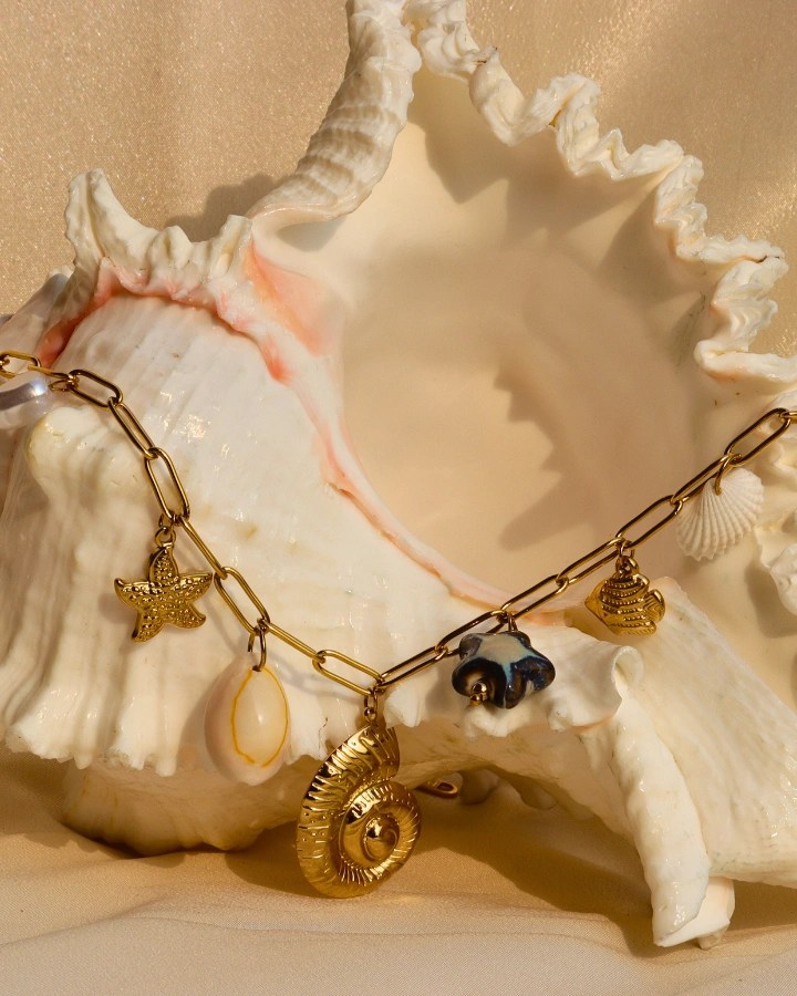 Shell Charm Necklace