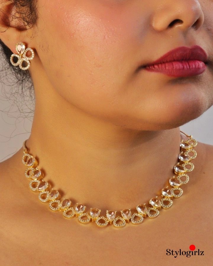 Clear Glow AD Necklace Set