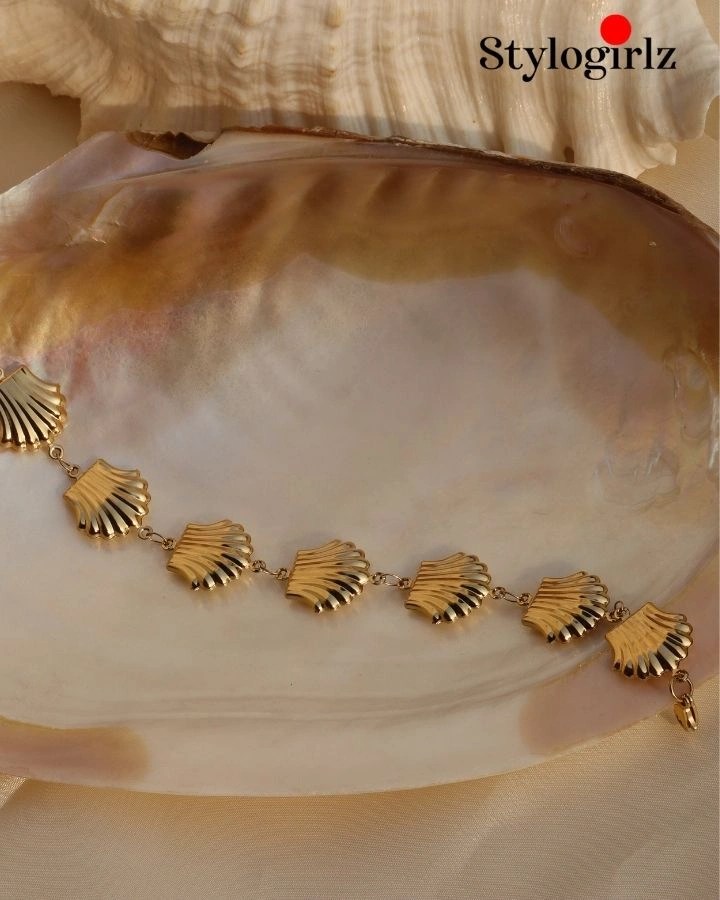 Golden Seashell Bracelet