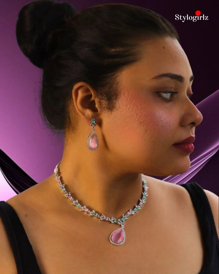 Pastel Glow AD Necklace Set