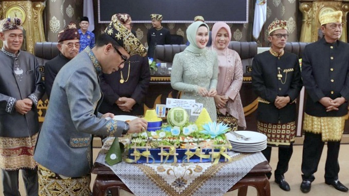 Kabupaten Way Kanan Bersama DPRD Gelar Paripurna HUT Ke 24
