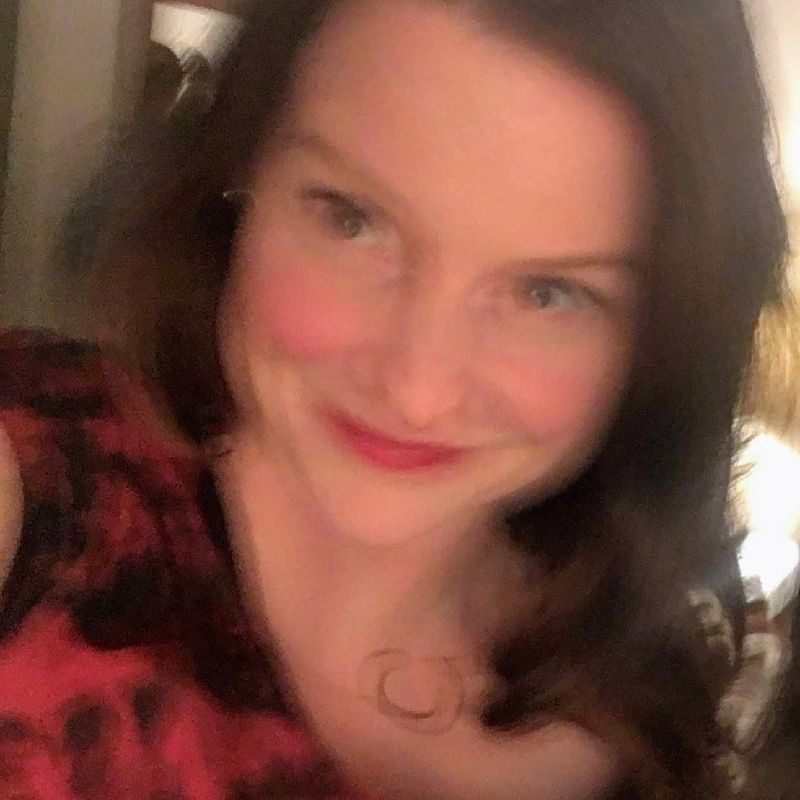 The Writing Mama Courtney Roberts Author Substack - 4K Light Photos for Desktop