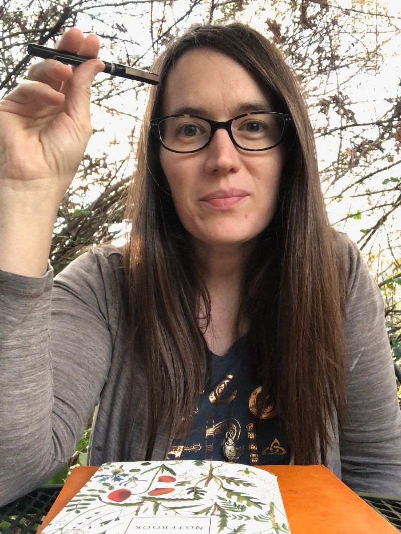 Rosanna Chester Substack - Download Artistic Gradient Image | High Resolution