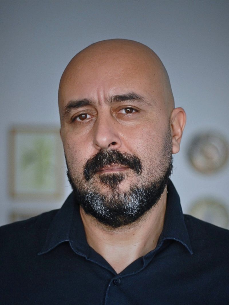 Gabriel Andrade Medium - Download Professional Sunset Design | High Resolution