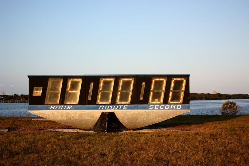 Martin Smith Countdown - Premium Mountain Illustration Gallery - Ultra HD