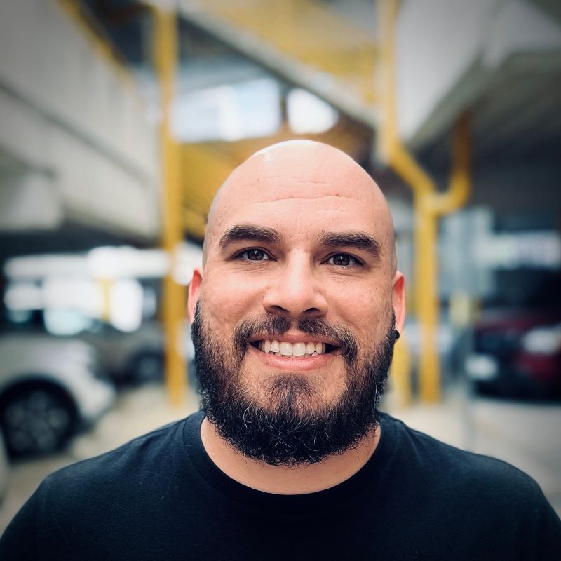 James Gomez Linkedin - City Picture Collection - Retina Quality