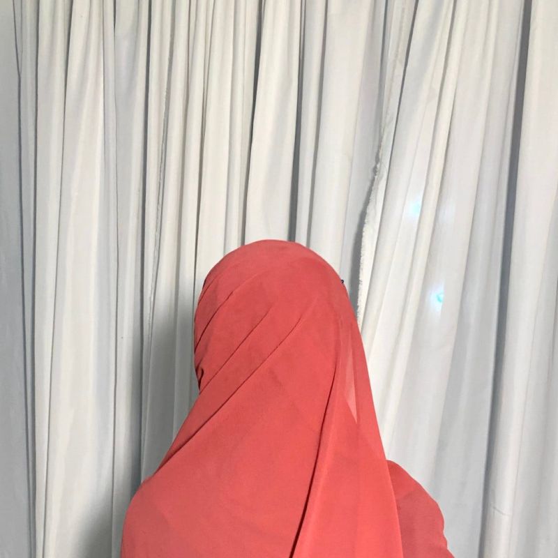 Nadirah Substack - Beautiful Gradient Wallpaper - Desktop