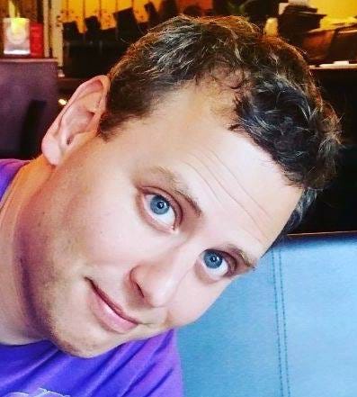 Noah Substack - 4K Vintage Wallpapers for Desktop