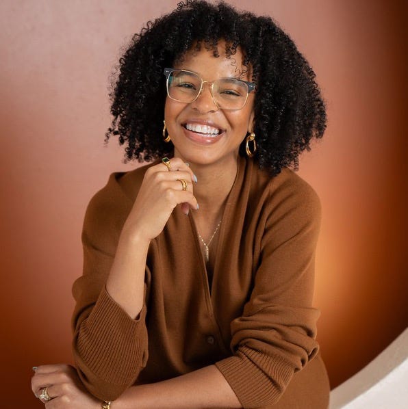 Monique Substack - Creative Ultra HD Light Wallpapers | Free Download