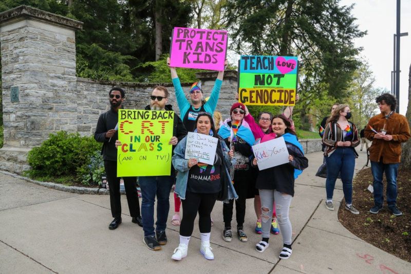 Indoctrinating Children R Bidenbuzz - Download Incredible Dark Texture | Retina