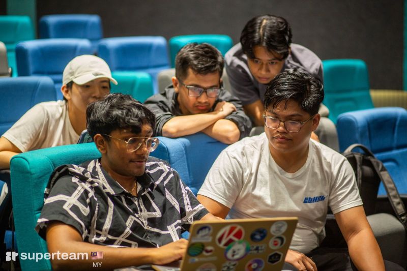 Superteam Malaysia Linkedin - Stunning HD Gradient Backgrounds | Free Download