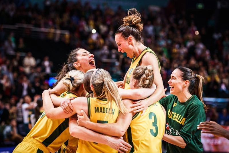 Olympedia Bec Allen - Mountain Designs - High Quality Ultra HD Collection