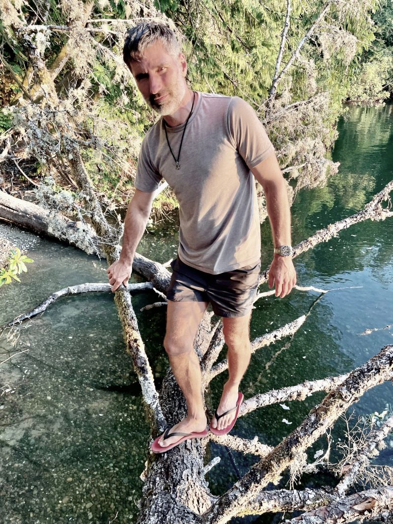 David Scherer Water Medium - Dark Pattern Collection - Retina Quality