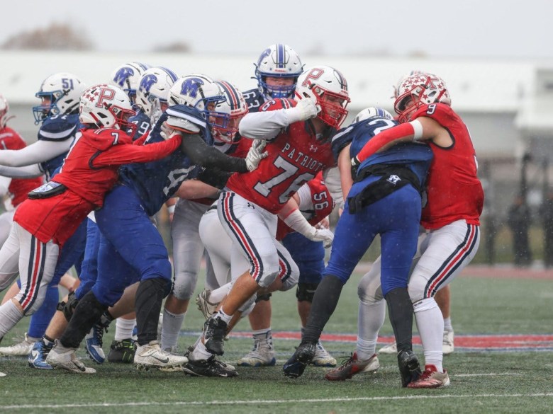 Portsmouth triumphs in Thanksgiving day football showdown Portsmouth triumphs in Thanksgiving day football showdown