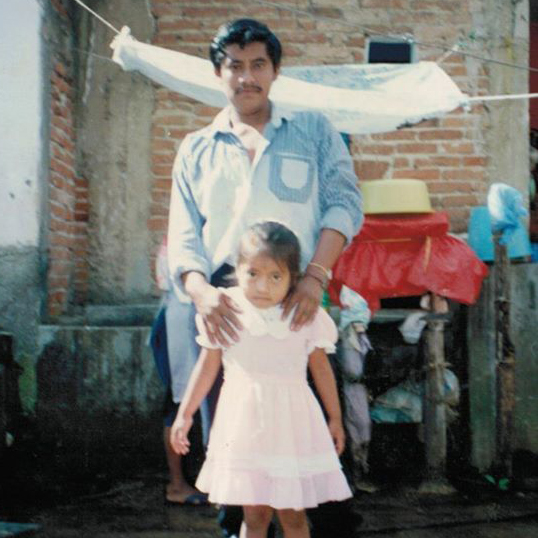 Gabriela y Alberto Patishtán, antes de su encarcelamiento.