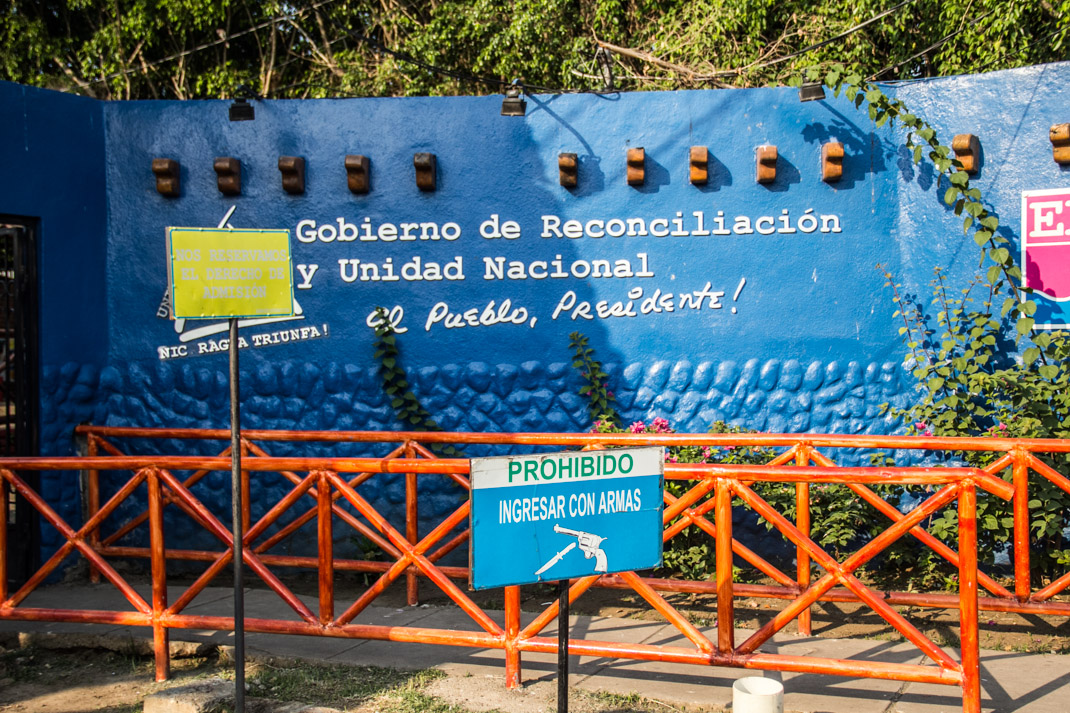 Prohibidas las armas.