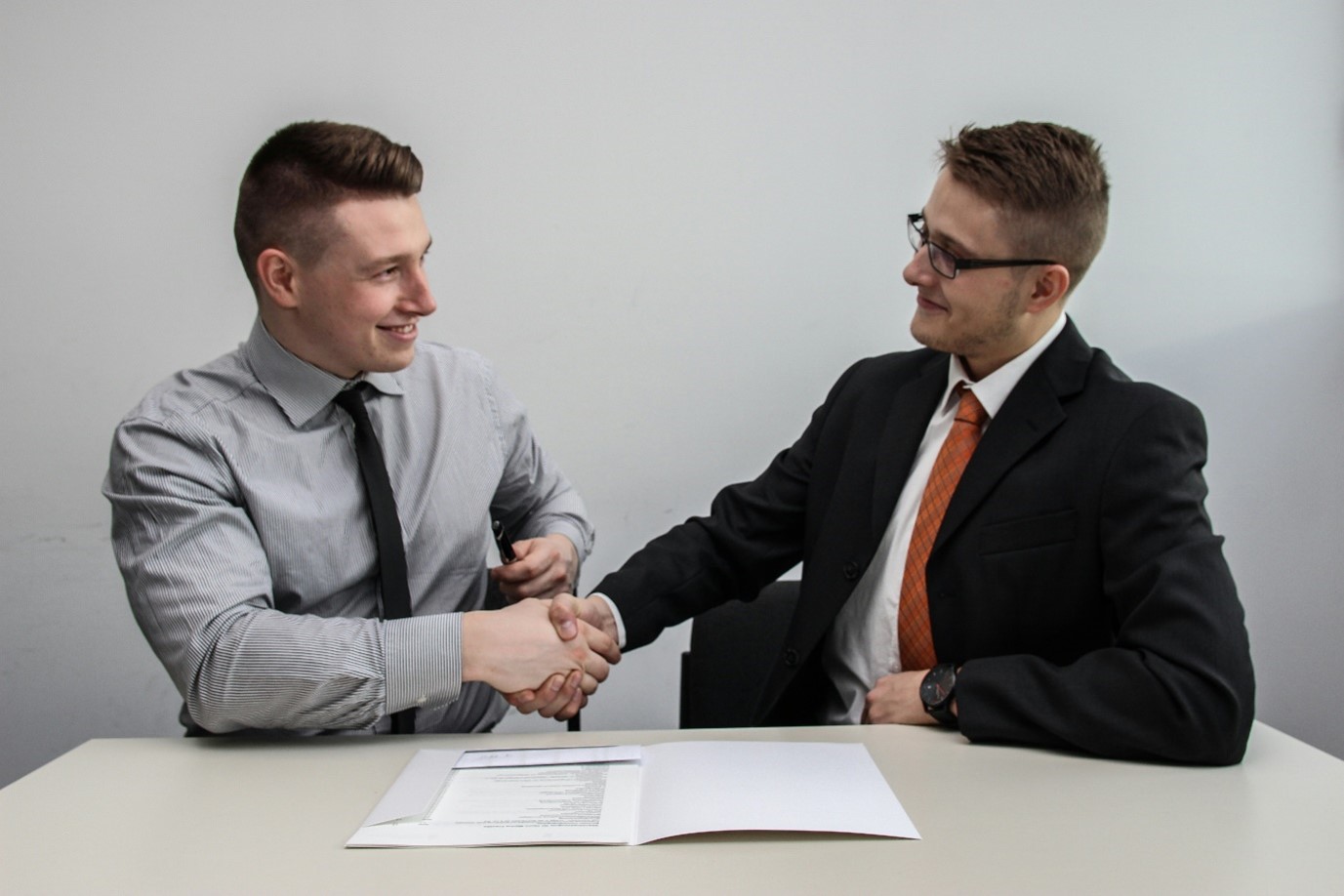Why It’s Important to Write a Good CV and Cover Letter in New Zealand