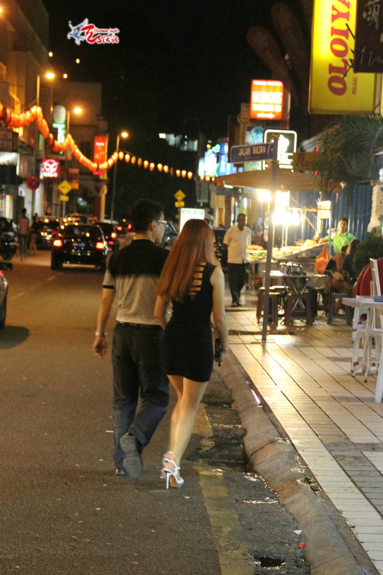 实拍:吉隆坡夜幕下的站街女(组图)-搜狐