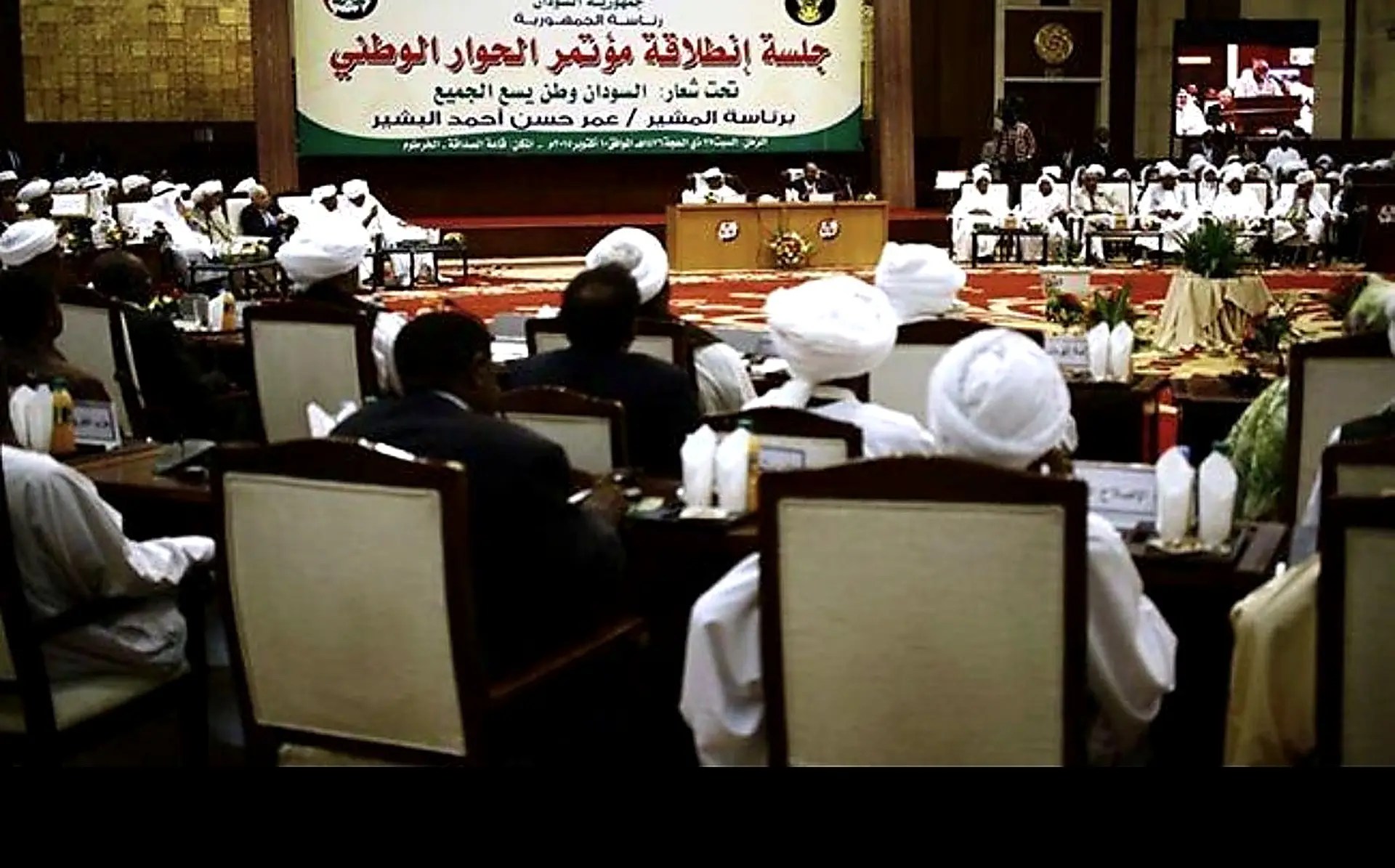 السودان: حرب الوجود.. مشاهدات من على شرفة الميناء البري  ​تزحلقات نظام الإنقاذ (11)